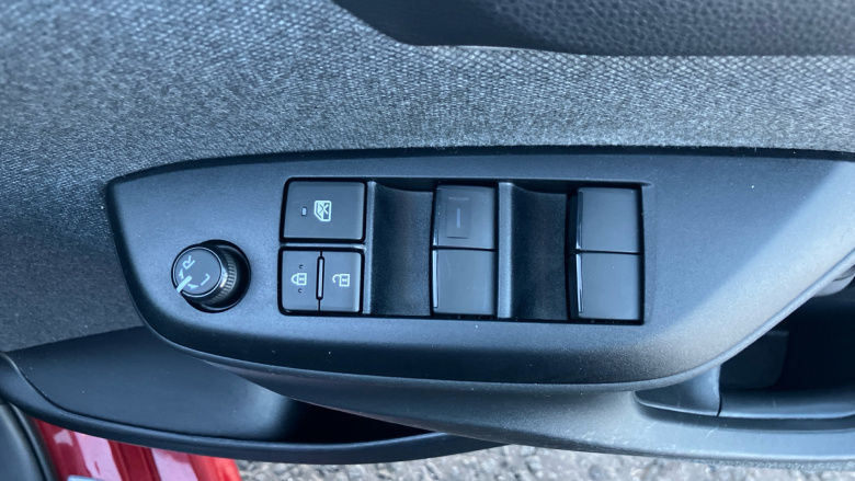 Toyota Yaris 1.5 Hybrid Design 5dr CVT Hybrid Hatchback